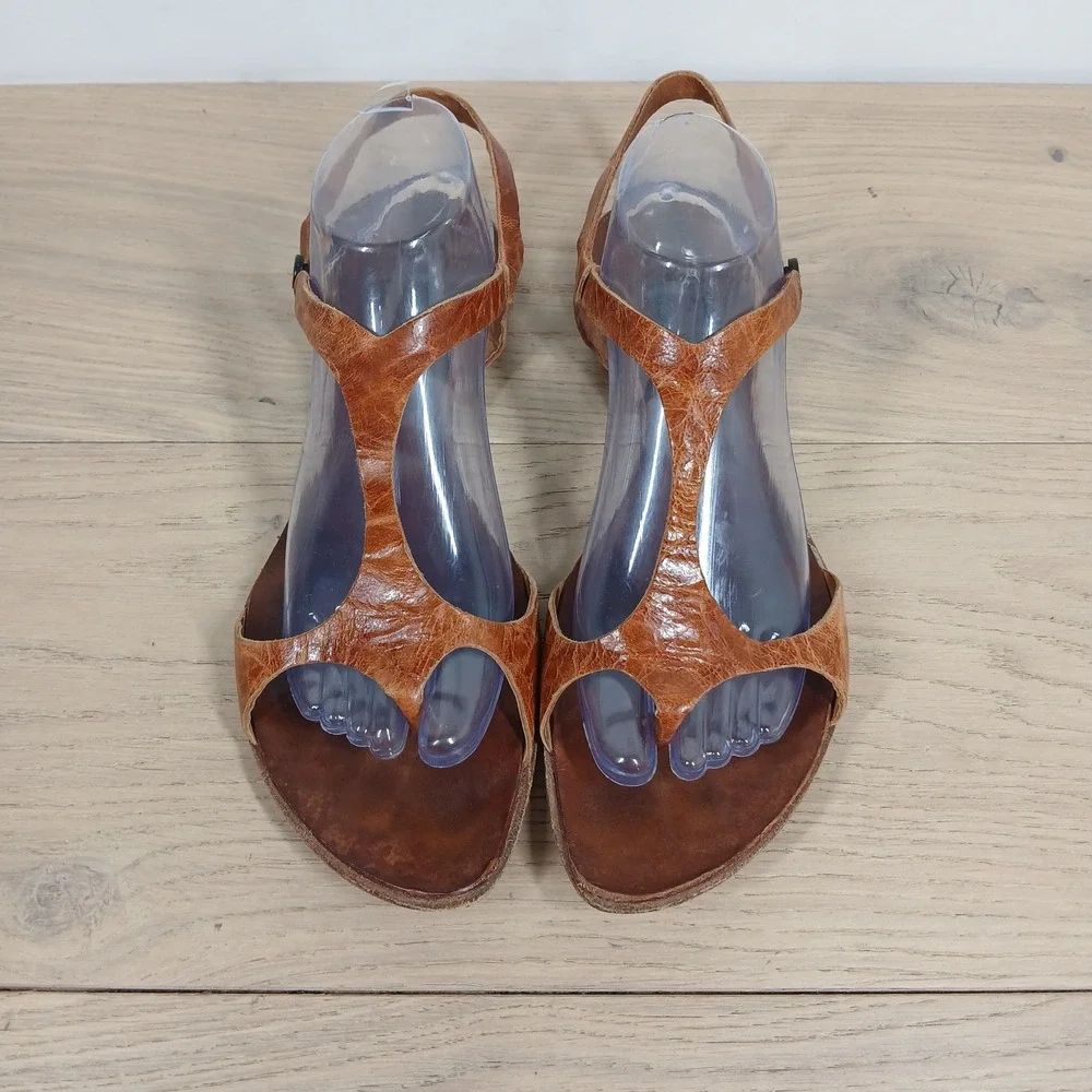 Cydwoq Sandals Women 9.5 Tan Leather Strappy Flat Slingback Vintage Boho Thong